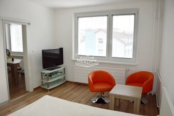 EXKLUZÍVNE, prenájom 1-izbový byt, centrum mesta MA_voľný od - 10