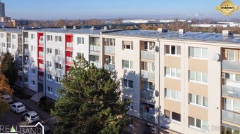 NA PREDAJ 3-IZBOVÝ BYT, FRAŠTACKÁ ULICA – HLOHOVEC - 10