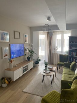 Dizajnový 2-izbový byt, balkón - Trnava, centrum - 10