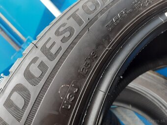 245/50R19 Bridgestone Blizzak - 10
