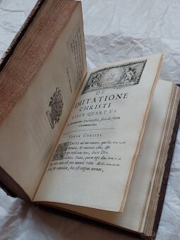 Kniha z r. 1674 po latinsky, veľmi dobrý stav - 10