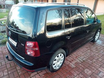 Touran 1.9Tdi - 10
