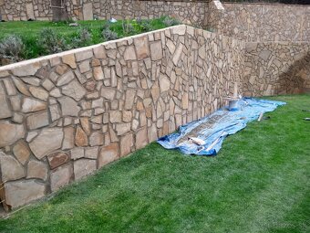 Štiepenie kameň pieskovec - 10