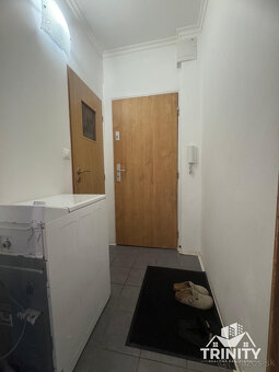 Na prenájom 1-izbový byt neďaleko stanice v Nových Zámkoch - 10