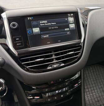 Peugeot 208 1.2 PureTech Allure - 10