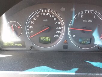 Predam volvo xc90 2.4d 136kw manual 6r - 10