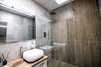 Luxusný zariadený 3 izbový byt s balkónom, Levice - 10