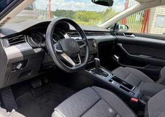 Volkswagen Passat 2,0 TDI 110kW DSG NAVI 2023 nafta automat - 10