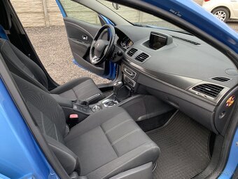 RENAULT MÉGANE GRANDTOUR 1.5 DCI LIMITED EDC A/T - 10