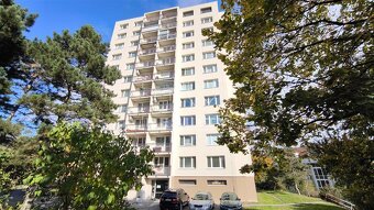 4-izbový slnečný byt s 2 loggiami, pivnicou a komorou –... - 10