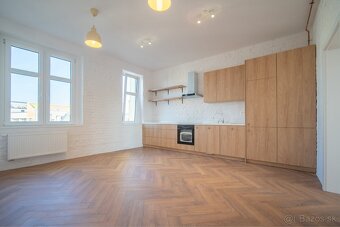 PRENÁJOM 4 izbového bytu 117m2 UL. 29. Augusta,Staré Mesto - 10