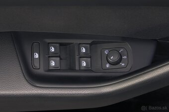 Volkswagen Passat B8 Variant 2.0 TDI 110kW DSG automat - 10