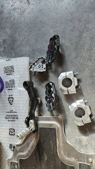 Honda africa twin crf 1000 - 10