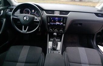 ŠKODA OCTAVIA COMBI TDI, DSG - 10