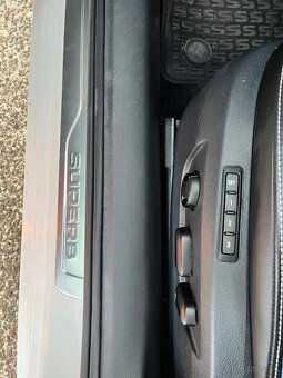 Predam Skoda Superb Combi 2.0 TDI SCR DSG - 10