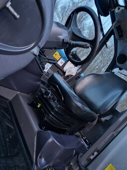 Teleskopický nakladač Manitou MT1440 - 10