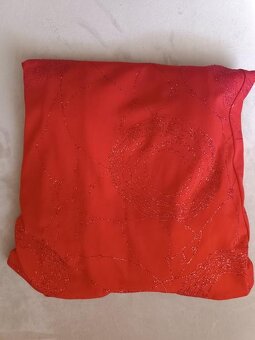 Spoločenské šaty M - 10