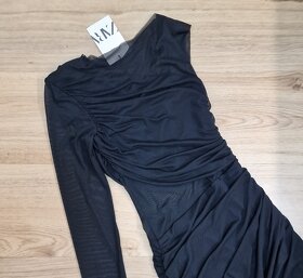NOVÉ Zara sexy čierne tylové asymetrické šaty - 10