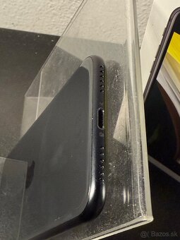 Predám Apple iPhone SE 2020 64GB Black Stav Nového Telefónu - 10