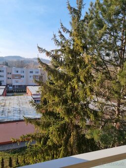 Na predaj moderný 3 izbový byt Brezová pod Bradlom - 10