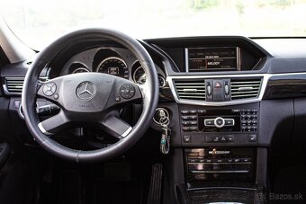 Mercedes-Benz E trieda Sedan - 10