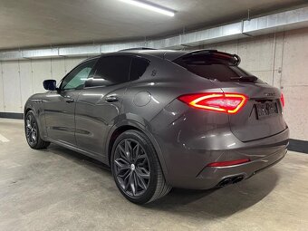 Maserati Levante SQ4 Gransport - 10