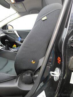 Mazda 3, R. 2010, 2.2 MZR-CD, 136KW, čierna metalýza - 10