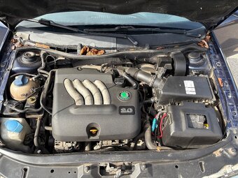 ŠKODA OCTAVIA 2.0 MPi - 10