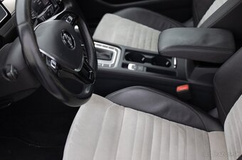 VW Passat DSG 100% stav - 10