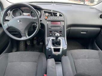 Peugeot 5008 - 10