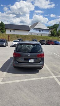 Volkswagen Sharan 2.0 TDI BMT Highline 4MOTION - 10