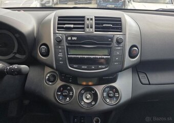 Toyota Rav4 2.2-4x4-TAŽNÉ 2t-110kw - 10