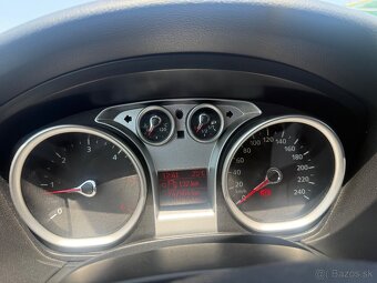 Ford Focus Kombi 1.6 TDCi - Po servise - 10
