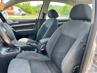 Škoda Superb 2.0 TDI Comfort DPF - 10