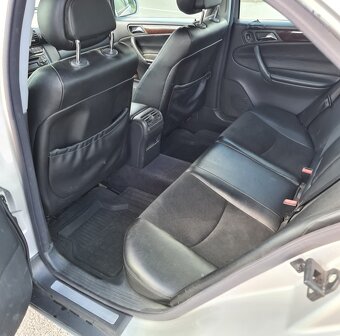 Mercedes Benz C200 - 10