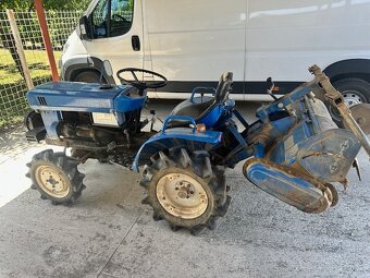 Predám Malotraktor ISEKI TX 1000 F 4x4 s príslušenstvom - 10