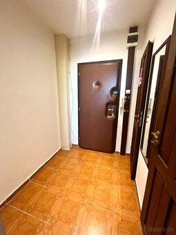Priestranná garsónka 28m2 - sídlisko KVP - 10