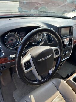 2015 Chrysler Town Country Limited Koža 7 miest - 10