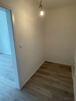 Prenajom 2i byt TN - novostavba, terasa, parking, nadstandar - 10