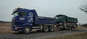 Preprava sťahovanie strojov podvalníkom - 10