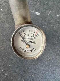 Staré nožíky, mlynčeky, injekcie, lúkoťové kolesá, kefka - 10