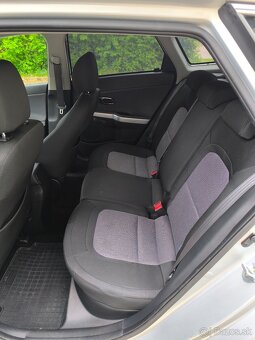 Ceed SW 1.4 benzín 73.6 kW - 10