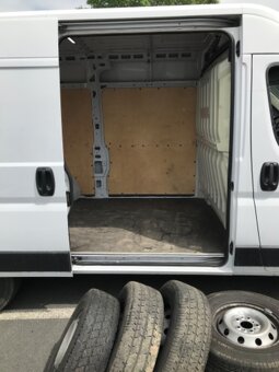 2× Peugeot Boxer 2.2 HDI, r.v. 2021 - 10