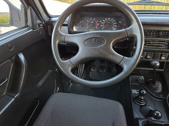 Lada Niva 1.7i 4x4 - 10
