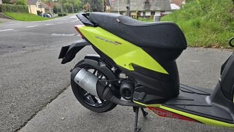 Aprilia Sportcity One - 10