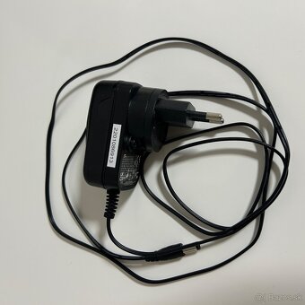 GRAMOFÓN + PLATNE - 10