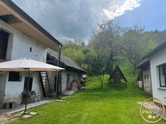 Predaj romantickej chalúpky v Šípkove - 10