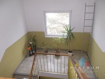 SPEKTRUM REALITY- Na Predaj 1-izbový byt, 37 m2, okres Žiar - 10