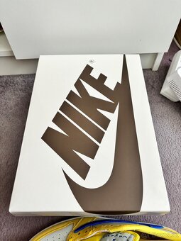 Air Jordan 1 Travis Scott Canary - 10