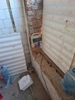 Predam dom .Rapovce pozemok 341/1 341/2 - 10